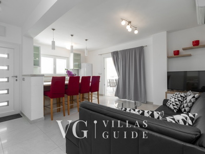 Villa Mediterana Garden and property exterior