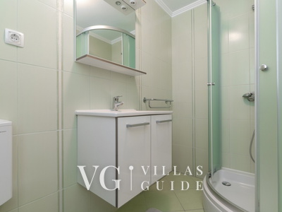 Villa Mediterana Bathroom