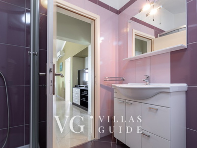 Villa Mediterana Bathroom