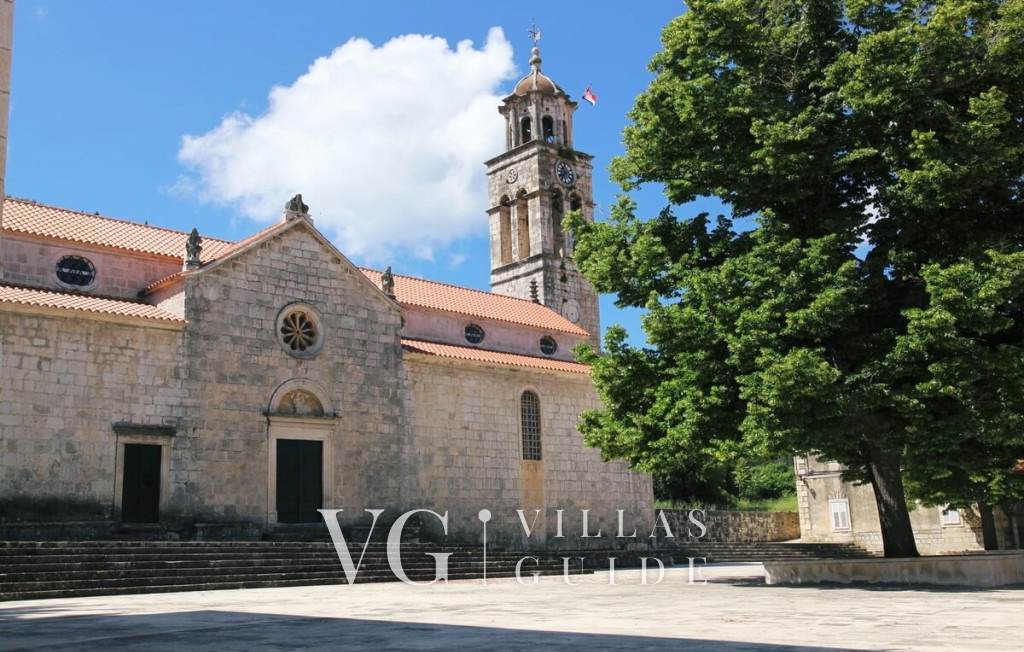 Villa Mediterana Microlocation