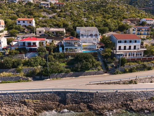 Villa Arnia apartman pool&beachfront