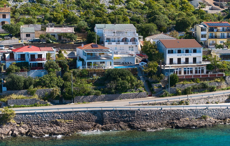 Villa Arnia apartman pool&beachfront