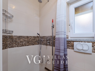 Villa Arnia apartman pool&beachfront Bagno