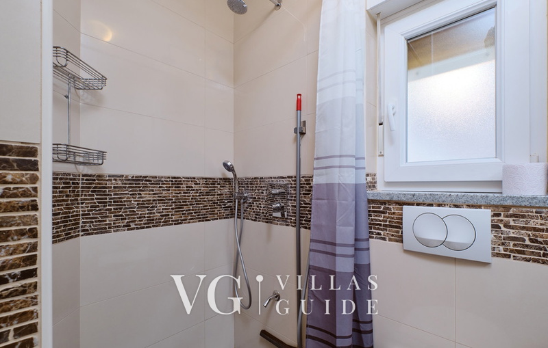 Villa Arnia apartman pool&beachfront Bagno