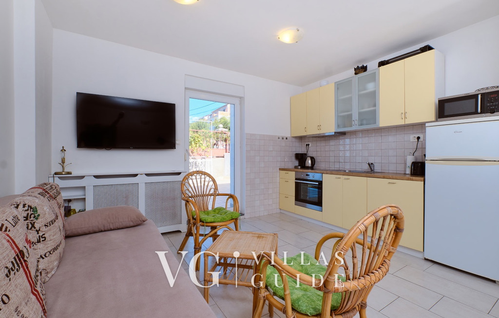 Villa Arnia apartman pool&beachfront Cucina