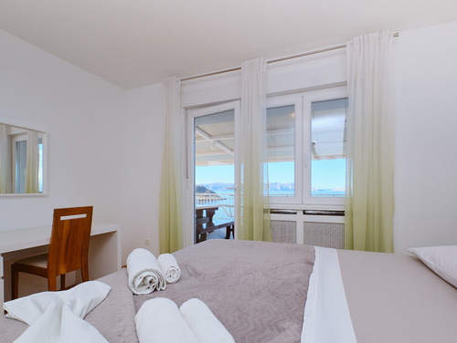 Villa Arnia apartman pool&beachfront