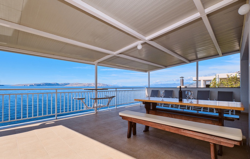 Villa Arnia apartman pool&beachfront