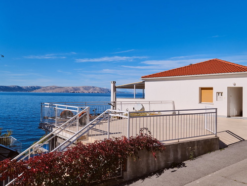 Villa Arnia apartman pool&beachfront