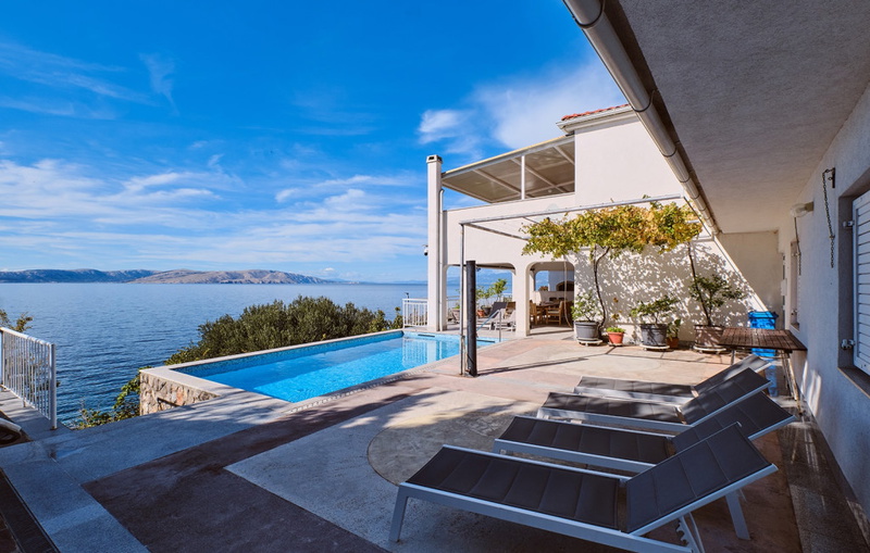 Villa Arnia apartman pool&beachfront