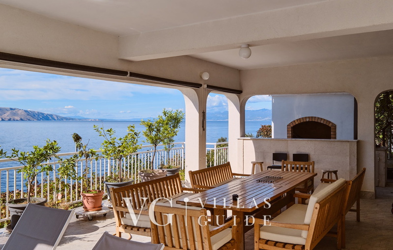 Villa Arnia apartman pool&beachfront