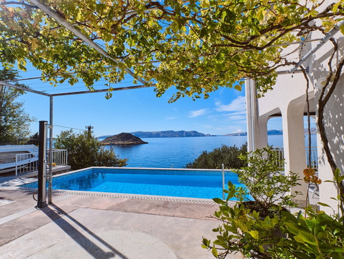 Villa Arnia apartman pool&beachfront