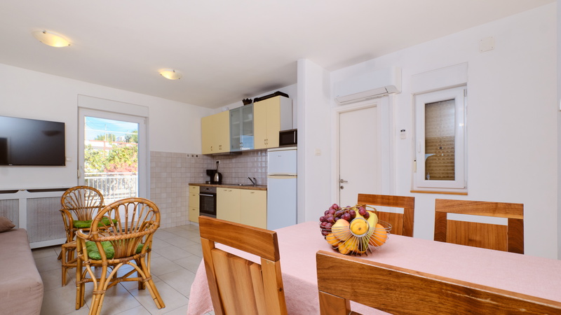 Villa Arnia apartman pool&beachfront