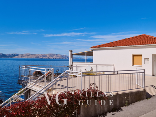 Villa Arnia apartman pool&beachfront