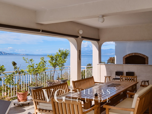 Villa Arnia apartman pool&beachfront