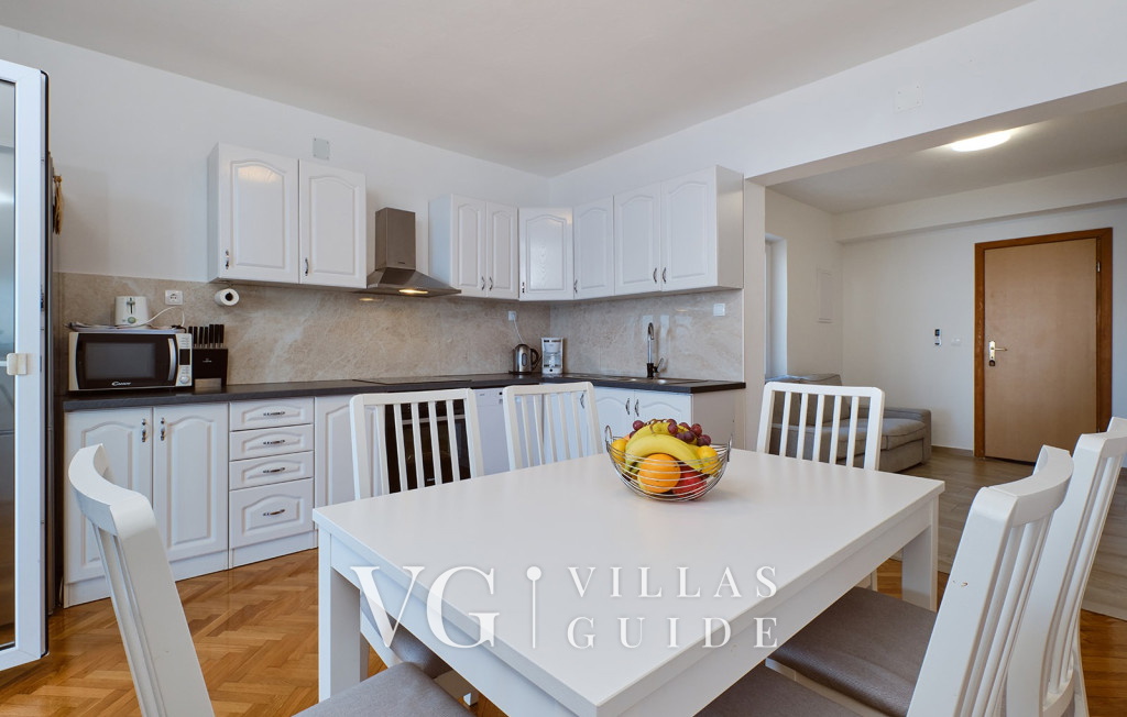 Villa Mediera terrace&sea view apartment 1 Kitchen