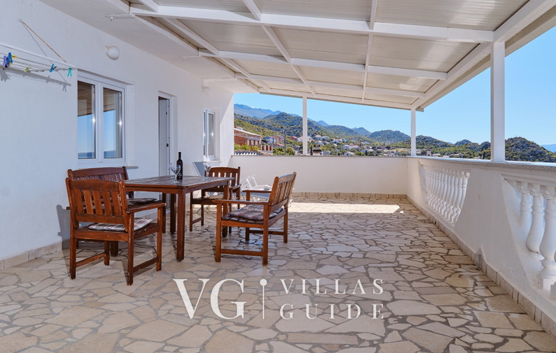 Villa Mediera terrace&sea view apartment 1 Garden and property exterior