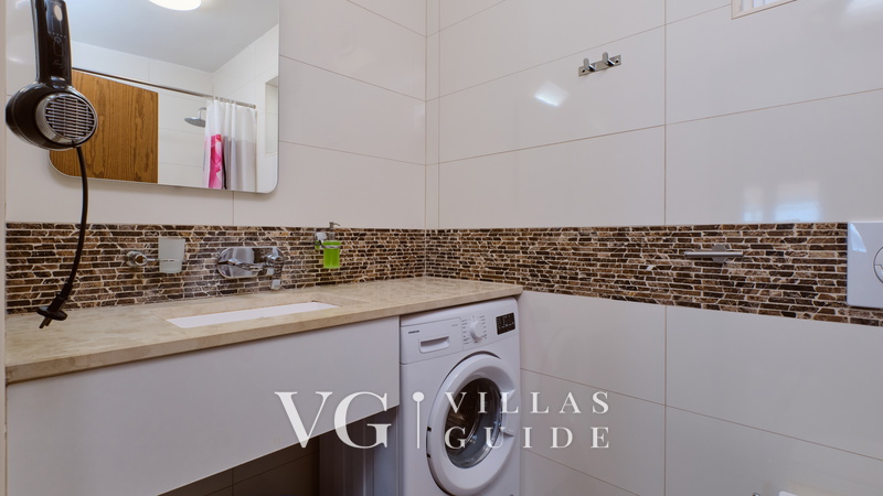 Villa Mediera terrace&sea view apartment 1 Kupaonica