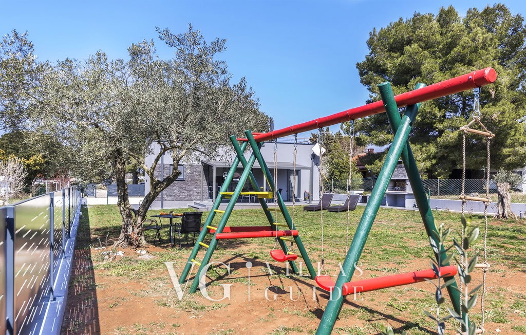 Holiday home Nina Additional content