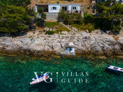 Waterfront House Arnet Garden and property exterior