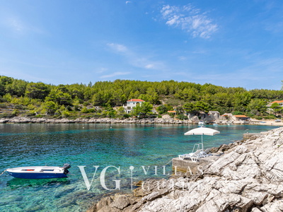 Waterfront House Arnet Garden and property exterior