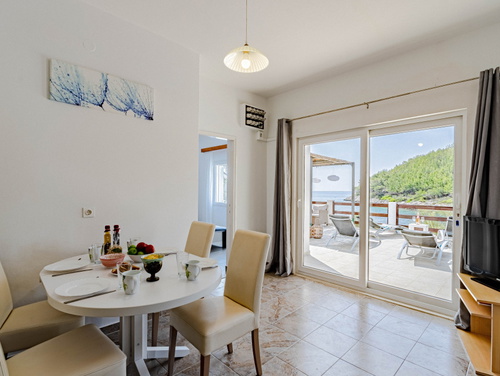 Waterfront House Arnet