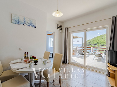 Waterfront House Arnet