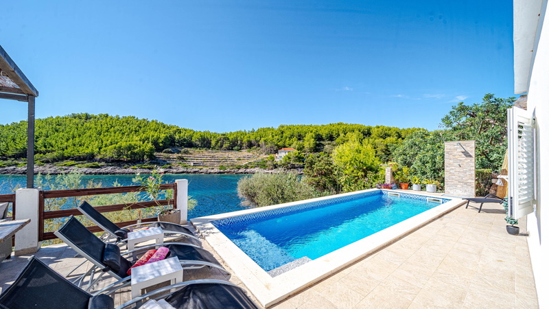 Waterfront House Arnet