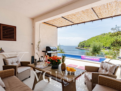 Waterfront House Arnet