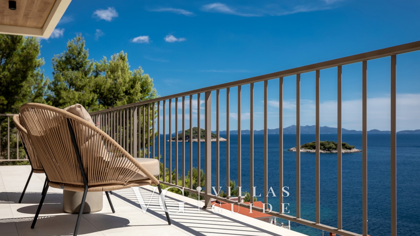 Villa Cristal Blue Bedroom