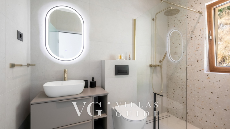 Villa Cristal Blue Bathroom