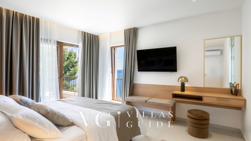 Villa Cristal Blue Bedroom