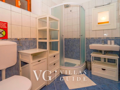 Villa SMOQUIZZA Bathroom