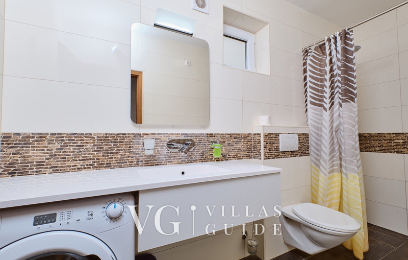 Villa Mediera Terrace&Sea View Apartment 2 Kupaonica