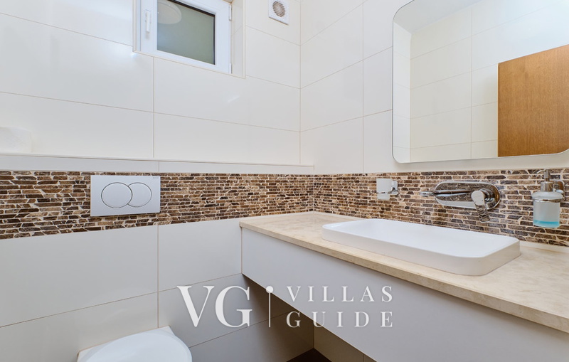 Villa Mediera Terrace&Sea View Apartment 2 Kupaonica