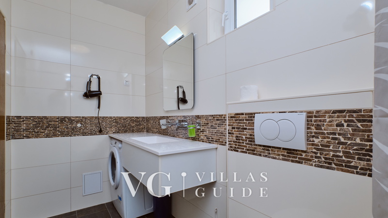 Villa Mediera Terrace&Sea View Apartment 2 Bathroom