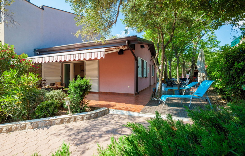 Ferienhaus Nina with Whirpool