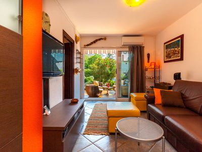 Ferienhaus Nina with Whirpool Soggiorno