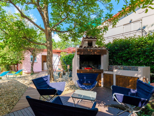 Ferienhaus Nina with Whirpool