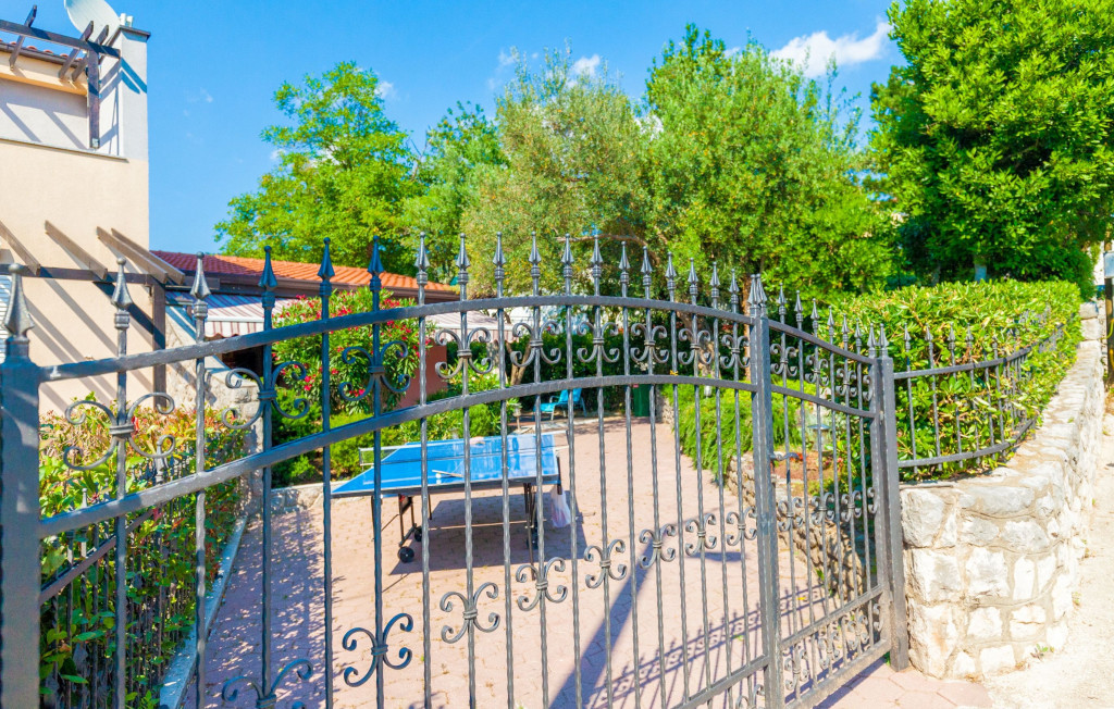 Ferienhaus Nina with Whirpool Andere