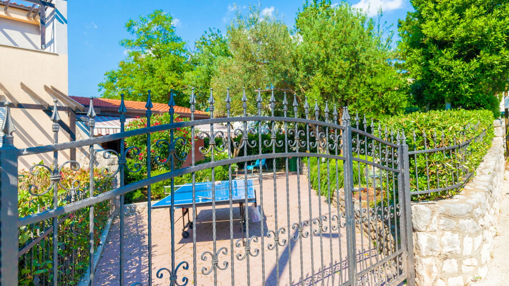 Ferienhaus Nina with Whirpool Altro