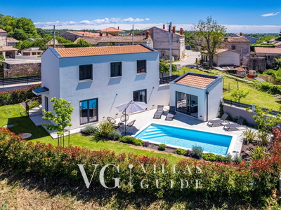 Villa Minka Garden and property exterior