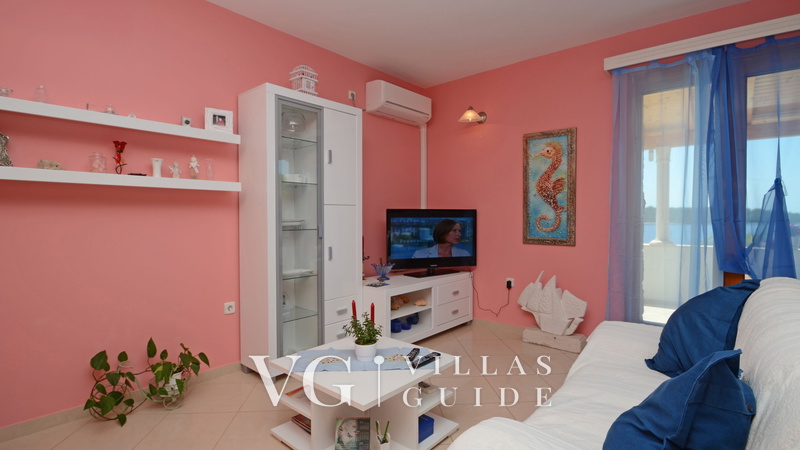 Waterfront house Kata