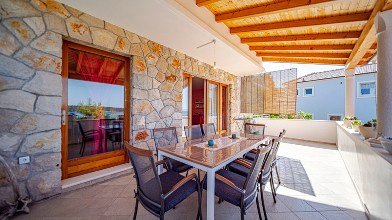Waterfront house Kata