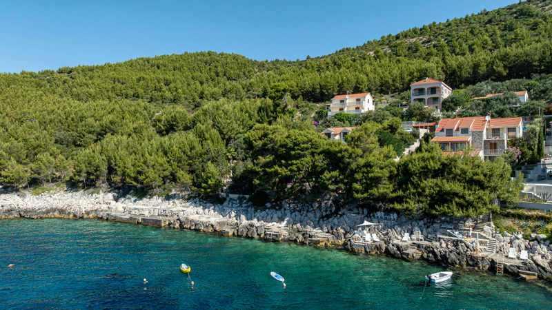 Waterfront house Kata
