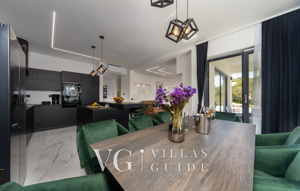 Villa Karla with pool&sea view&pet friendly Cucina