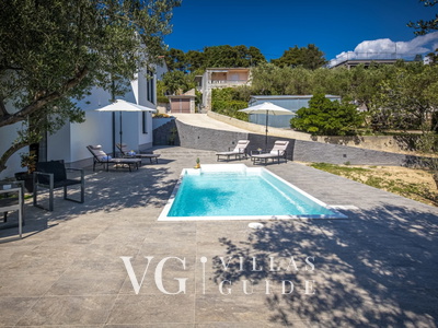 Villa Karla with pool&sea view&pet friendly Piscina