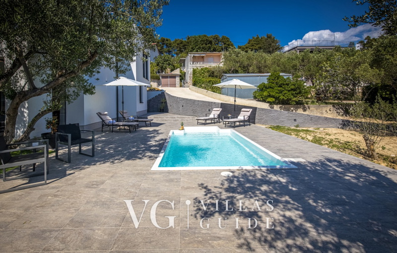 Villa Karla with pool&sea view&pet friendly Pool