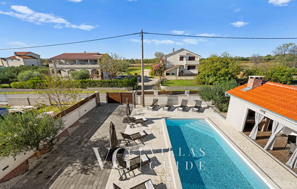 Holiday home Feniks Pool