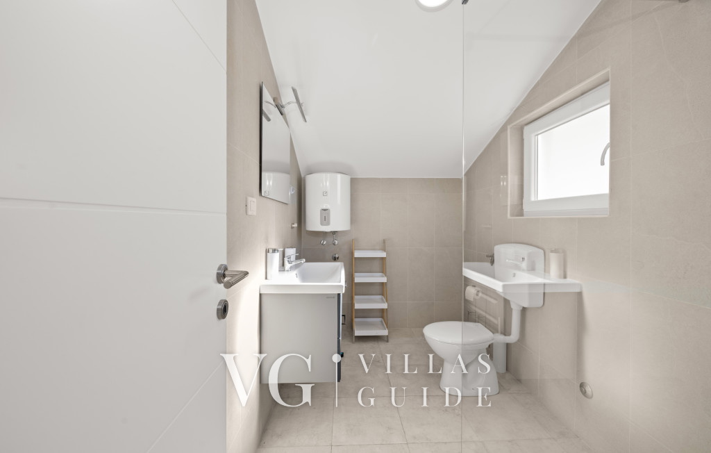 Holiday home Feniks Bathroom