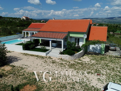 Green Escape Holiday House